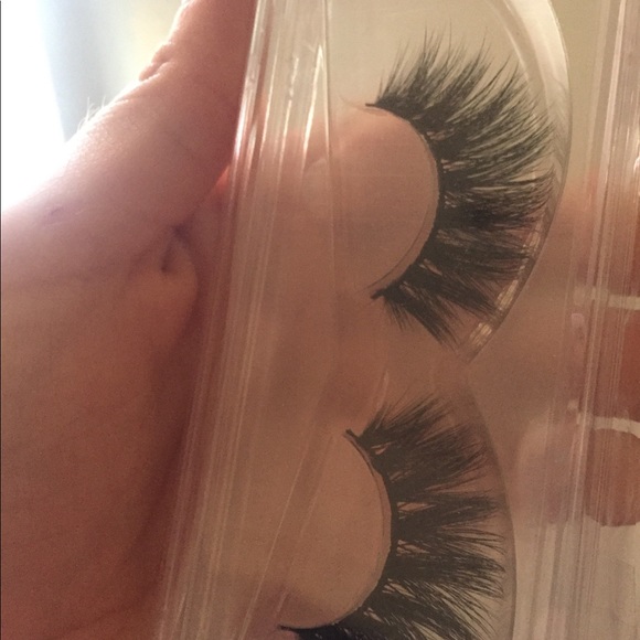 Faux mink eyelashes - Picture 4 of 4